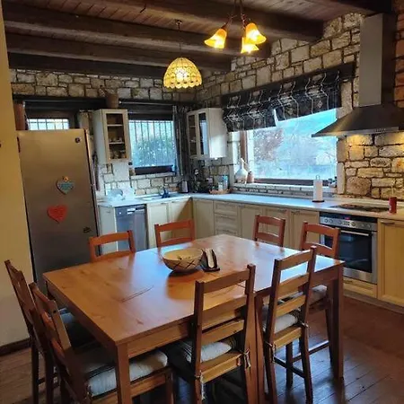 Erymanthos Country *