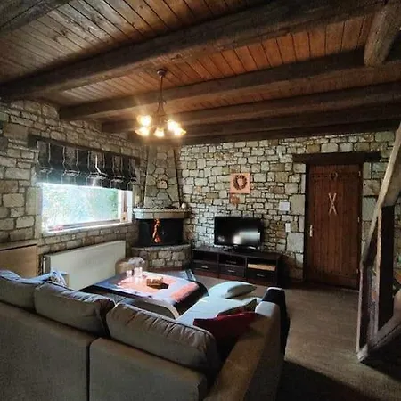 Erymanthos Country Chalet Kalavryta
