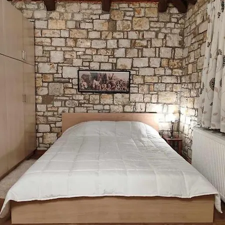 Erymanthos Country 칼라브리타