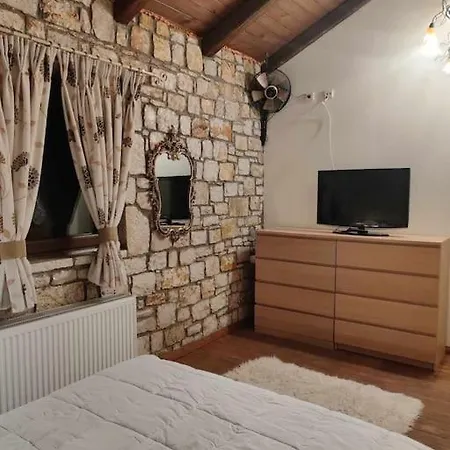 Erymanthos Country * 칼라브리타