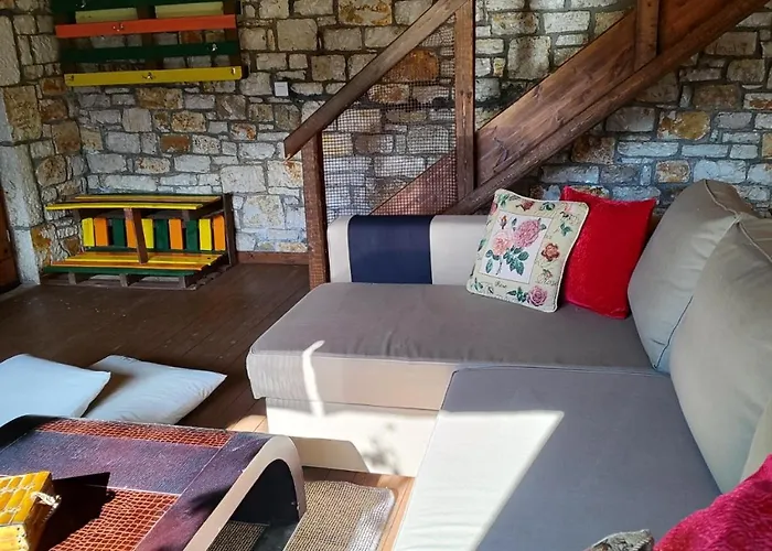 Erymanthos Country Alpehytte