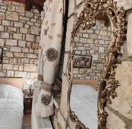 Alpehytte Erymanthos Country