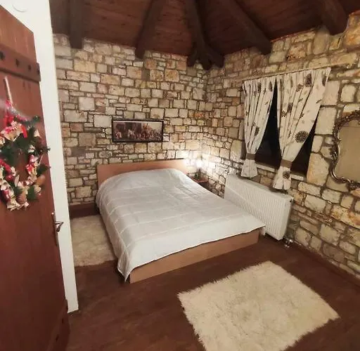 Erymanthos Country Alpehytte